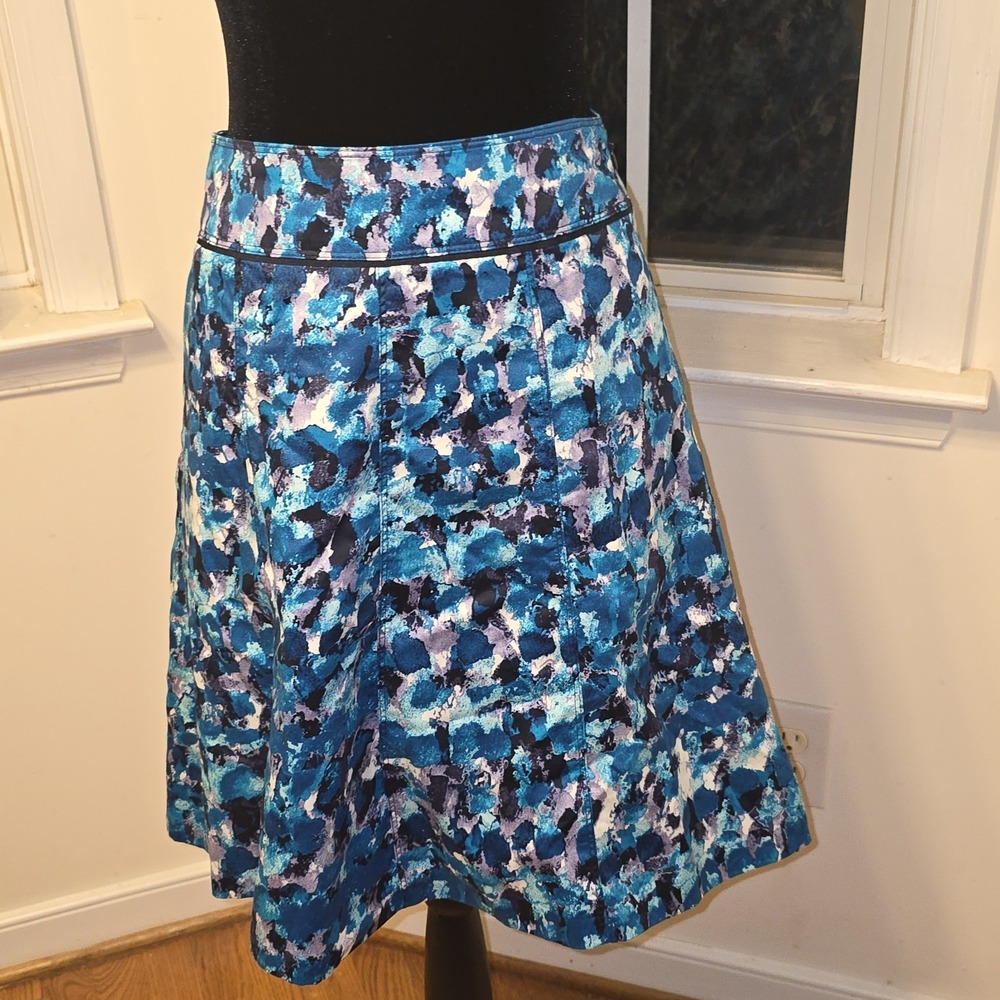 Ann Taylor Women's Size 0 Blue Abstract Print A Line Skirt‎ Knee Length